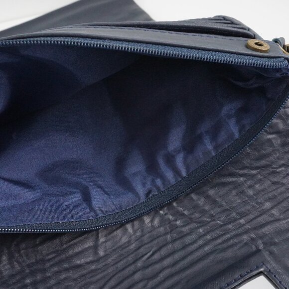 Handmade Hand Painted Leather Amazon Parrot Crossbody Wristlet Bag / Wallet - Picture 6 of 12